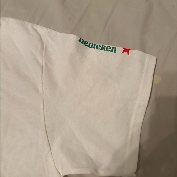 Heineken Becky Fos Mardi Gras T-shirt NWOT M - Picture 3 of 5